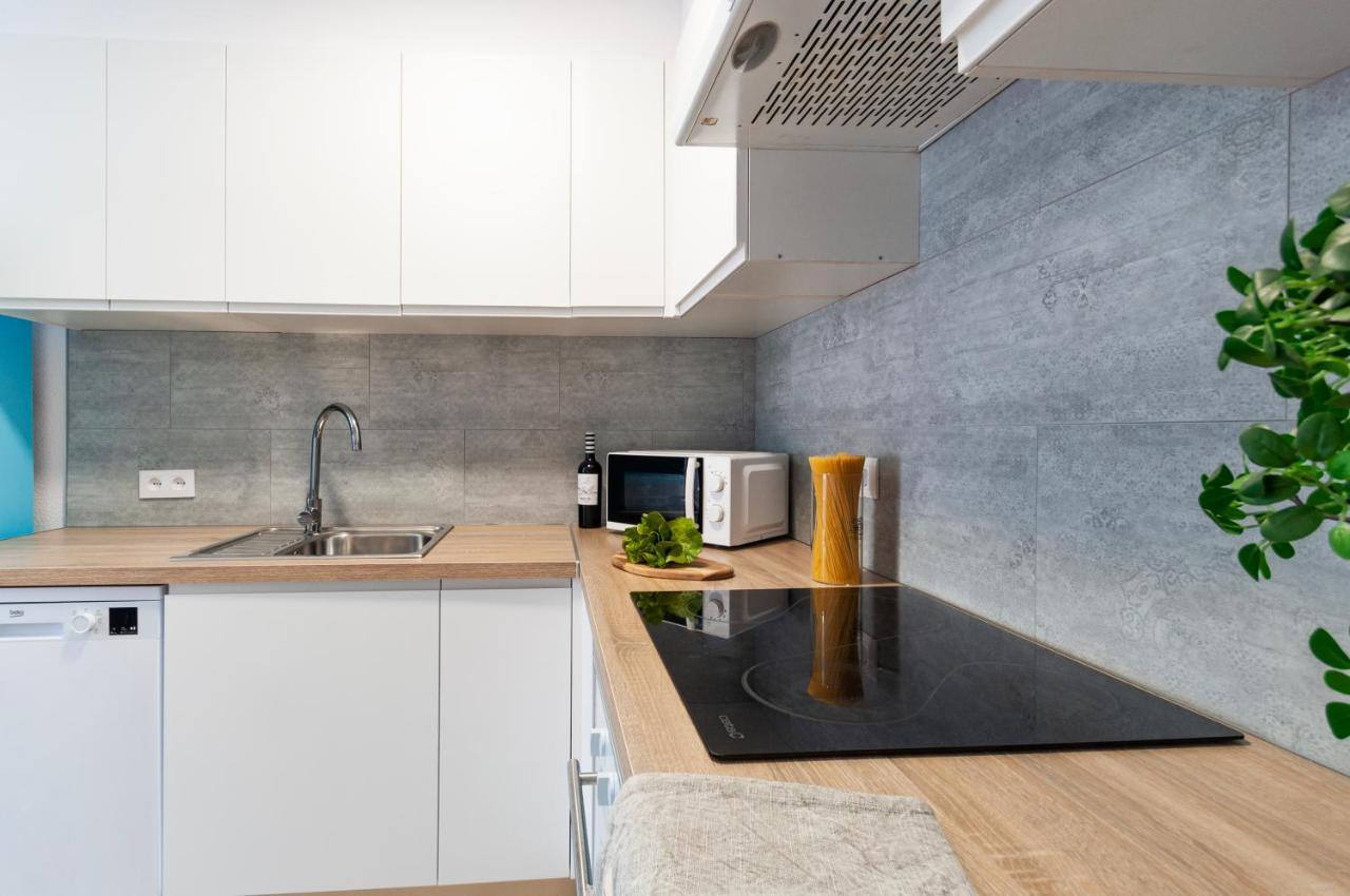 Apartamento Con Terraza Y Vistas Al Canal By Insidehome 엠푸리아브라바 외부 사진